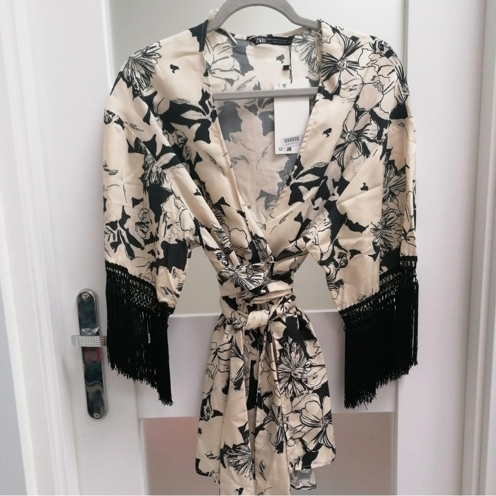 Zara kimono size XS